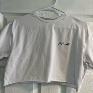 ALPHALETE CROPPED TEE